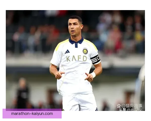 球员魔幻时刻引发球迷热议,技艺与表现值得关注 球员魔幻时刻引发球迷热议,技艺与表现值得关注